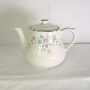 Vintage Hall's Superior Quality Ovenware Springtime Teapot Floral Ceramic Tea Pot Made in USA