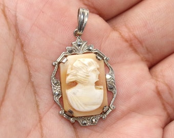 Colgante de cameo de concha de marcasita de ley vintage