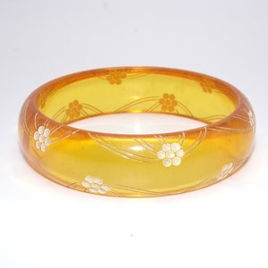 Vintage Apple Juice Bakelite Enamel Flower Bangle