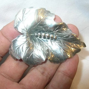 Vintage Sterling Leaf Brooch by JewelArt