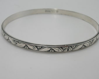 Vintage Sterling Silver Bangle by Danecraft