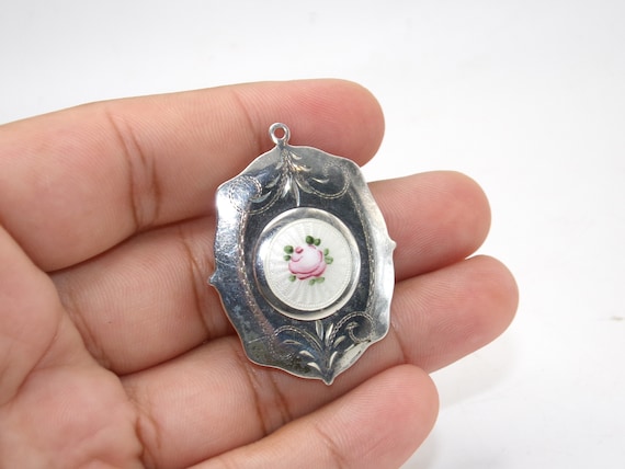 Guilloche enamel locket pendant - Gem