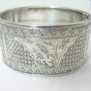 Victorian 800 Silver Chased Bird Wide Bangle