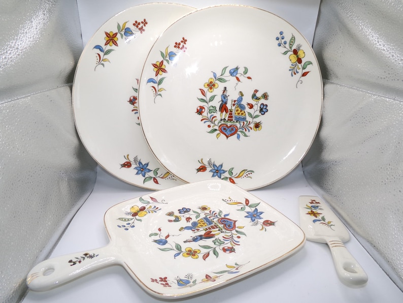 Vintage Crooksville USA Iva Lure 4 Piece Set (plates, Handled Serving