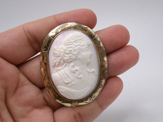 Vintage Gold Filled Pink Shell Cameo Brooch - image 1