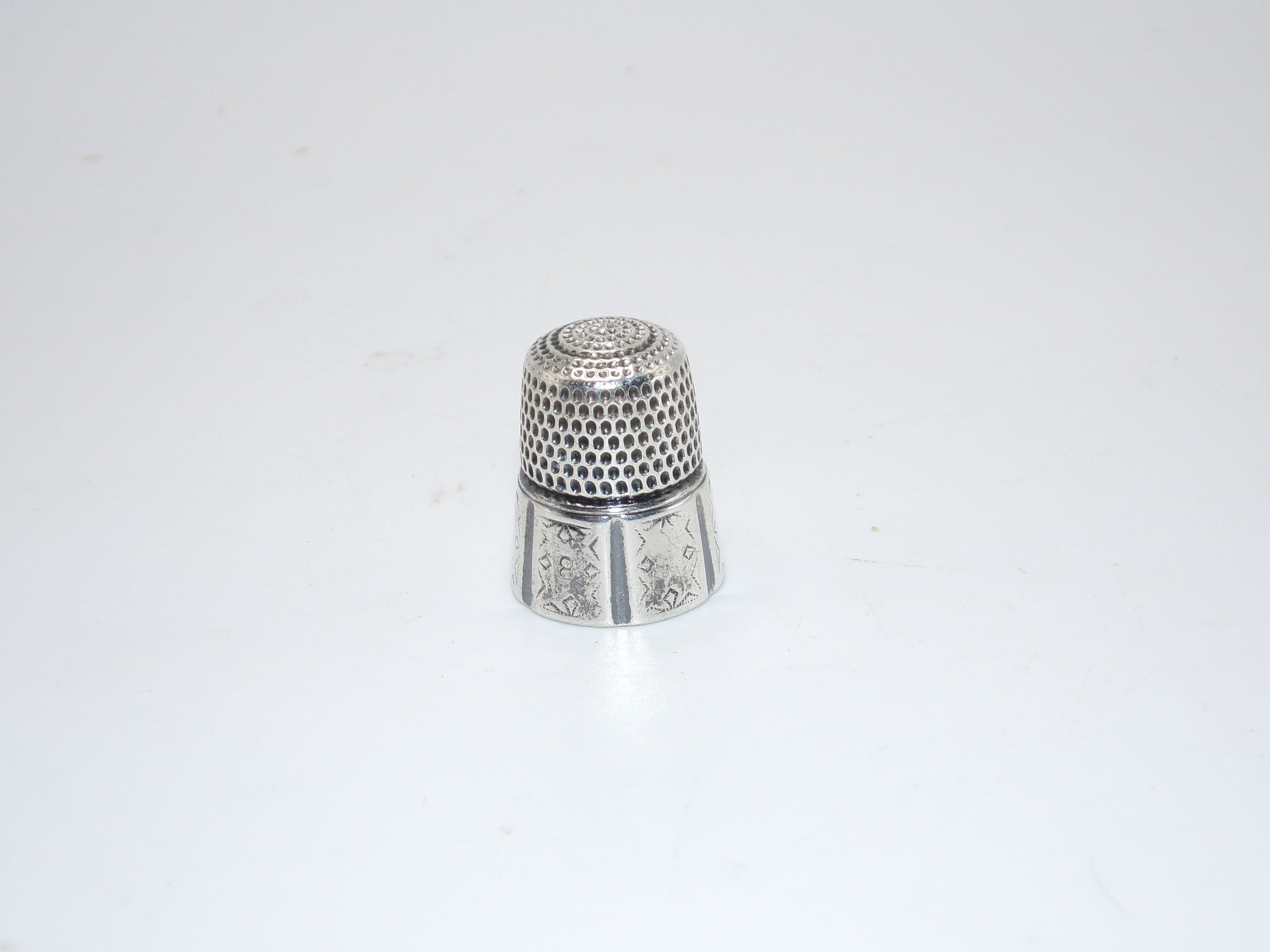 Antique Sterling Thimble by Simon Bros (Size 8)