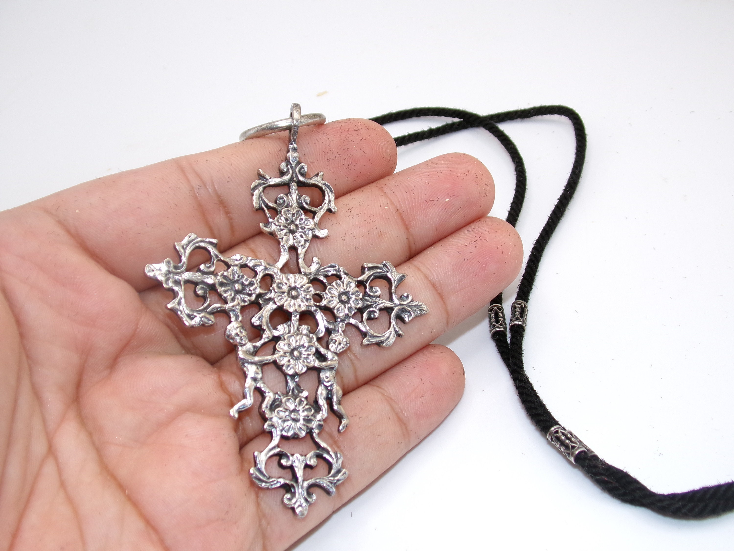 MGC/Silver Vintage Large Cross PD