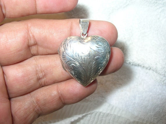 Vintage Sterling Chased Heart Locket by SU - image 1