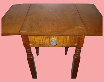Federal Tiger Maple Drop Leaf End Table 1820s
