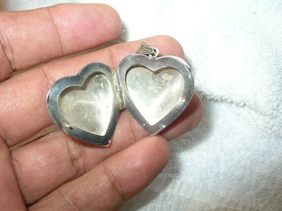 Vintage Sterling Chased Heart Locket by SU - image 2