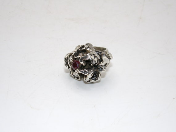 Mid Century Sterling Ruby Brutalist Ring - image 1
