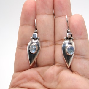 Mid Century Vintage Sterling Silver Moonstone Drop Earrings – Elegant Teardrop Design