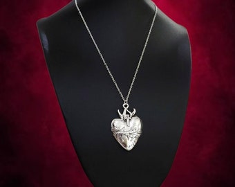 18" Silver Thorn Wrapped Heart Necklace