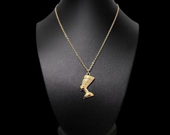 18" Gold Nefertiti Necklace