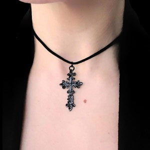 Black Vine Cross Choker