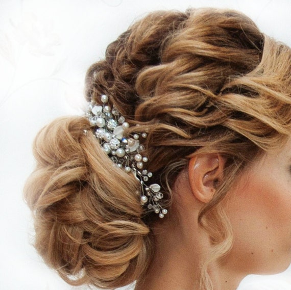 Bridal pearl hair comb, Silver Wedding hair piece Leaf