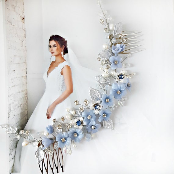 Blue flowers bridal hair comb with leaves, Something blue bridal hair piece, Dusty blue wedding headpiece