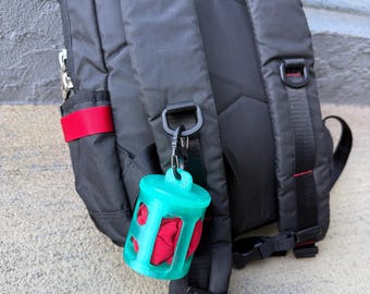 Hacky Sack Support de sac à pied avec couvercle à visser et clip pour votre sac, Étui de rangement de voyage Kick Sac