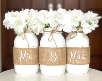 Mr and Mrs Burlap Mason Jars, Mr Mrs Home Decor Farmhouse Wedding Decor, Mason Jars for Wedding, Mr and Mrs Wedding Decor with Burlap Decor