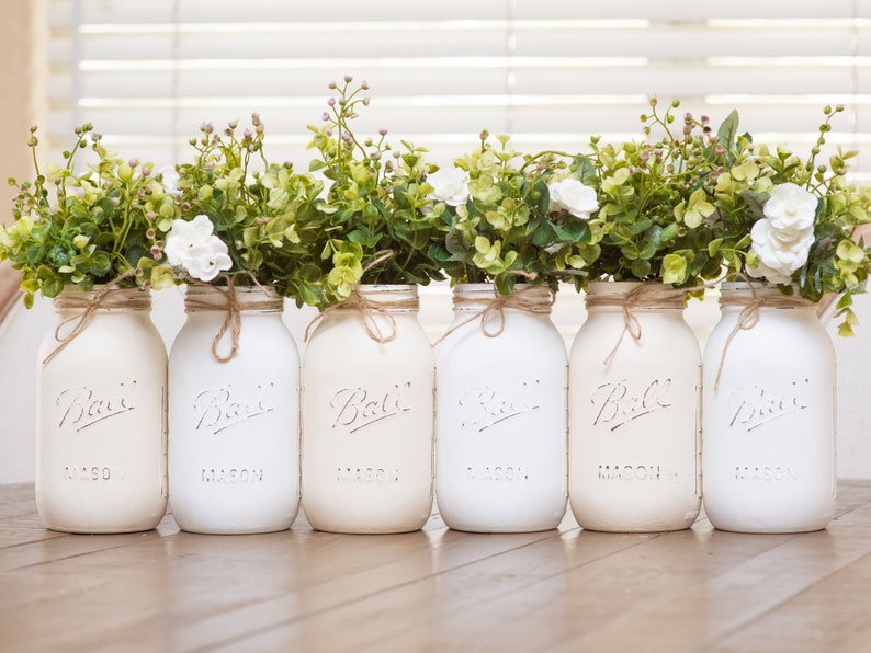 Painted Mason Jar Centerpieces for Tables, Rustic Mason Jar Centerpieces for Bridal Shower Table Centerpieces, Mason Jar Centerpieces with Flowers, Bridal Shower Centerpieces, White Mason Jars, Bridal Shower Centerpieces for Tables, Vases