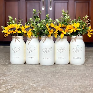 Mason Jar Centerpieces with Sunflowers, Sunflower Wedding Decorations, Mason Jars with Sunflowers, Rustic Sunflower Decor, Sets of 3, 4 or 5