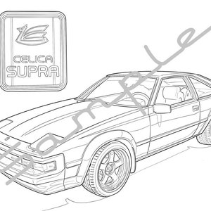 Puede incluir: Un dibujo en blanco y negro de una Toyota Celica Supra. El coche es un coupé con una carrocería redondeada. El dibujo incluye el logotipo de Toyota y las palabras "Celica Supra" en un emblema separado.