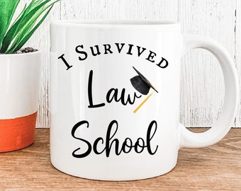 Regalo de graduación de la Facultad de Derecho, taza de graduación, regalo de ceremonia de juramento, regalo de nuevo abogado, regalo de examen de la barra, graduado de la Facultad de Derecho