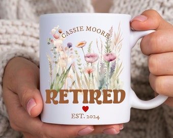 Regalo de jubilación personalizado para mujeres, Taza de fiesta de jubilación, Regalo para mujeres jubiladas, Regalo de abuela maestra jubilada, Taza de jubilación de flores silvestres
