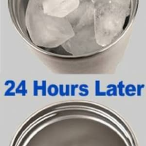 Puede incluir: Un vaso de acero inoxidable lleno de hielo. La imagen superior muestra el vaso lleno de hielo. La imagen inferior muestra el vaso 24 horas despu&eacute;s, con el hielo todav&iacute;a casi intacto. El texto "Initial Fill" est&aacute; sobre la imagen superior, y el texto "24 Hours Later" est&aacute; sobre la imagen inferior.