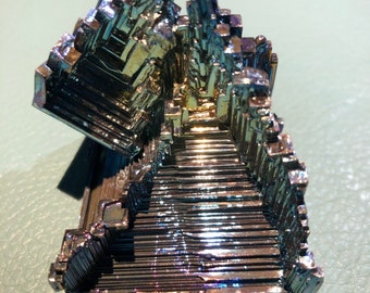 Rainbow bismuth