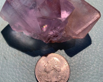 Super gemmy lilac clear cubic fluorite flashes