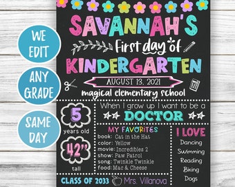 Cartel del primer día de clases Cartel de regreso a la escuela para niñas Pizarra Primer día de clases Imprimible Primer día de jardín de infantes 1er día de clases 2021