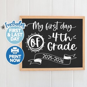 Panneau premier jour de la quatrième année imprimable - panneau de retour à l&#39;école tableau noir - panneau 1er jour d&#39;école 4e année - panneau de quatrième année