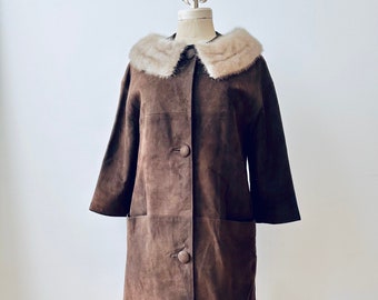 1960s Mod Style Brown Suede Coat with Collar