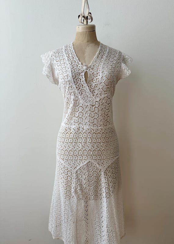 Vintage 1930s White Embroidered Eyelet Dress Vintage 1930s White Embroidered Eyelet Dress