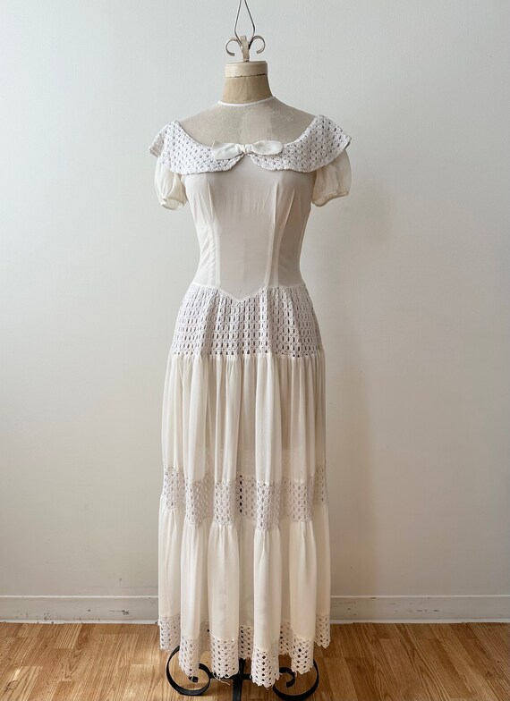 Vintage Cloth - Crepes - Chateau - Sew Kind of Wonderful main image 0