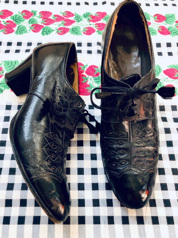 Vintage | Antique 1930s Leather Oxfords | Brogue … - image 1