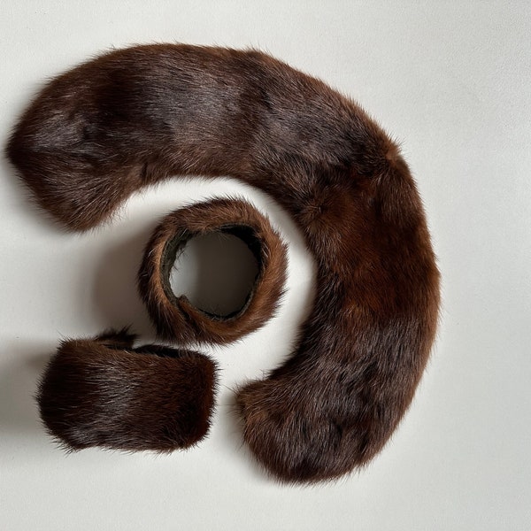 Vintage 1950s Detachable Fur Cuffs and Collar