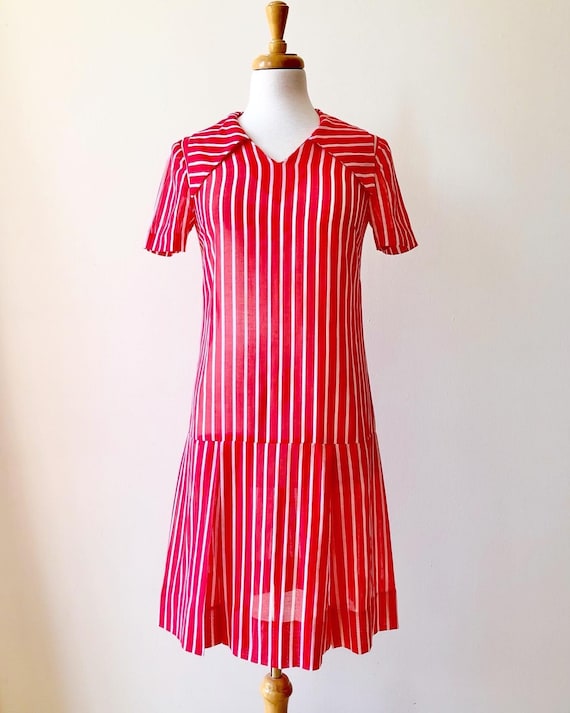 Vintage 1950s | 60s Red and White Striped Drop Wa… - image 1