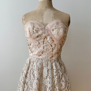 Vintage 1950s Strapless Lace Sweetheart Neckline Dress | Vintage Prom Formal Dress