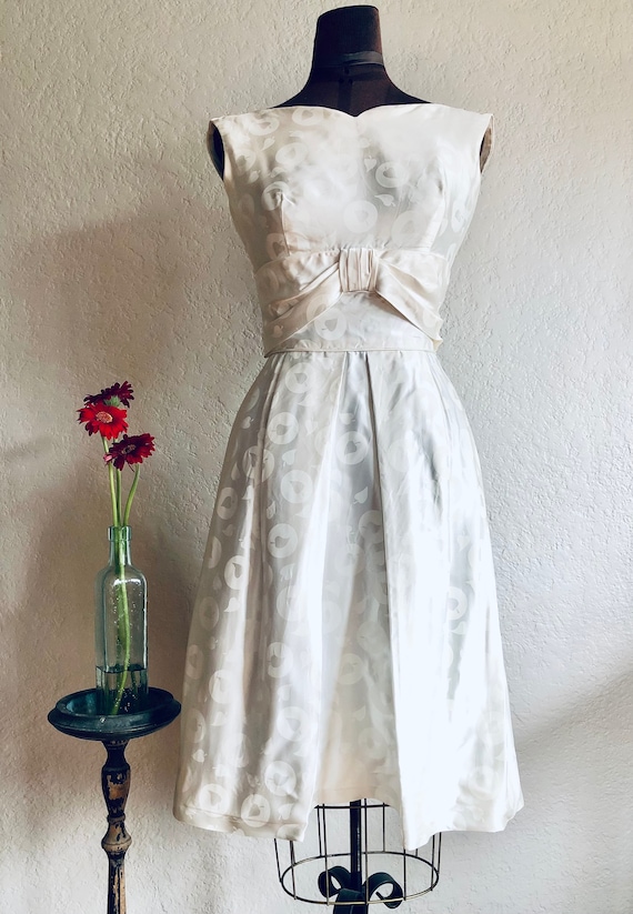 Vintage 1960s White Spade Dress