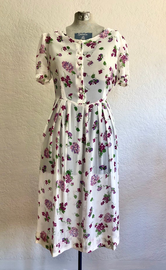Vintage 1940’s Floral Chiffon Day dress