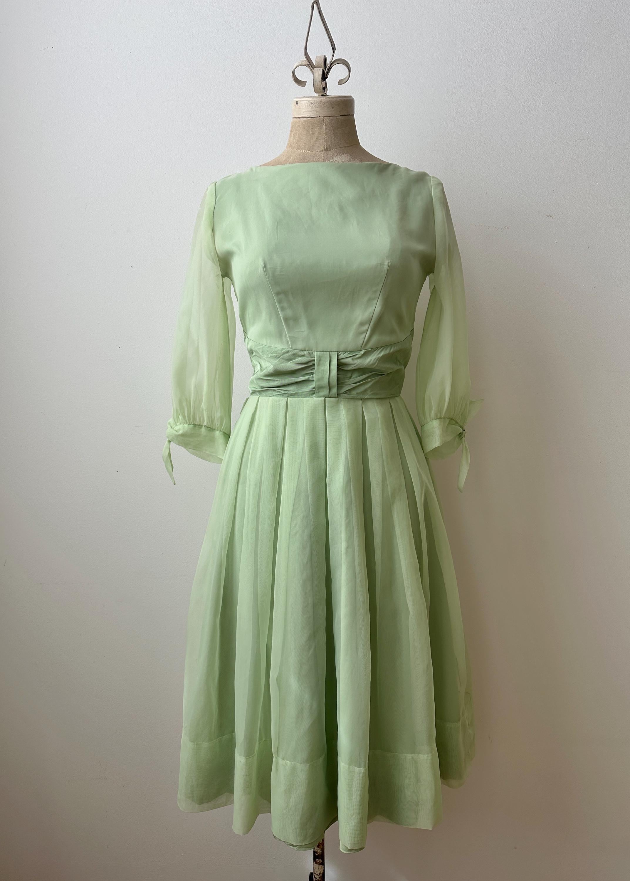 slim fit dress slacks 1960s Janice Kay Richard Ingersoll vintage dress skirt top green plaid –  Modig main image 1