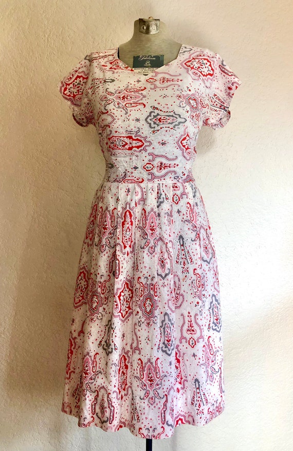 Vintage 1940’s Cotton Print Day Dress