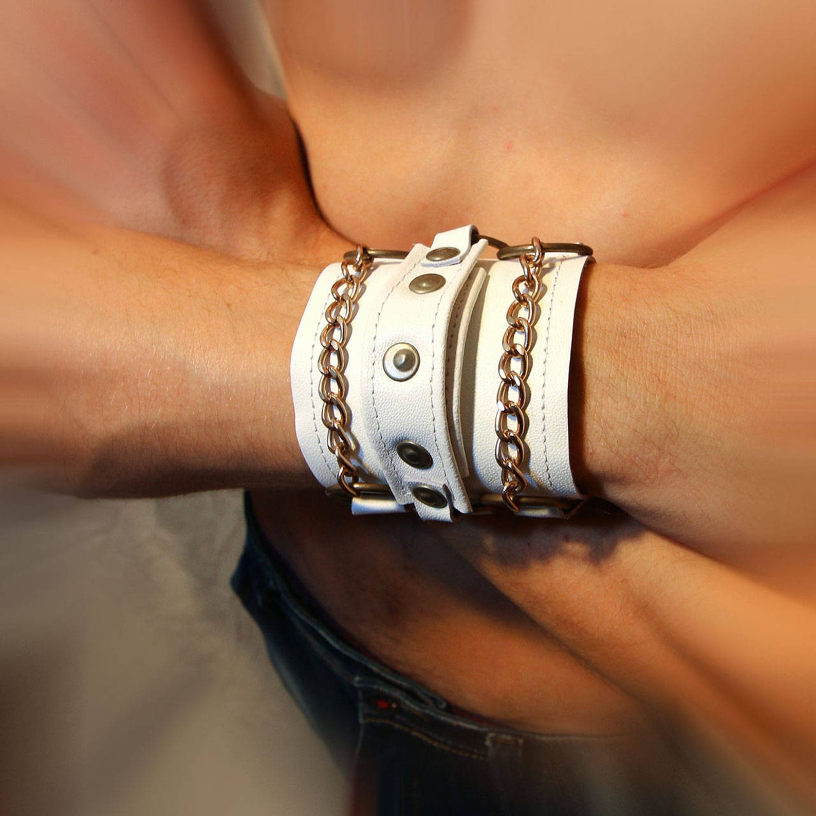 Collection hong Kong Exclusive. Bracelet name You Whisper in Your