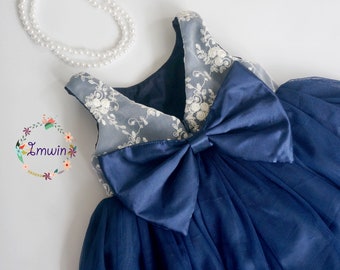 Robe de fille de fleur marine robe bleue de fille robe de fleur Ivoire robe de mariée