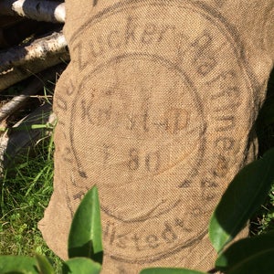 Poszewka na poduszkę Vintage Grain Sugar Original Heritage wykonana ze starego worka jutowego