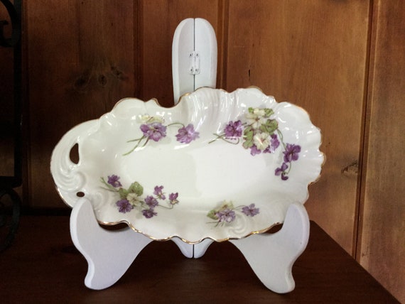 French Country Farmhouse Chic Vintage Cottage WHITE Enamelware Soap Dish Holder