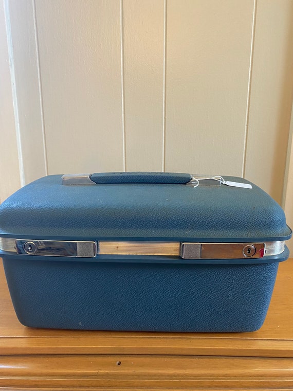 Vintage Samonite train case, blue vintage luggage,