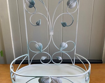 Hanging plant shelf, plant holder